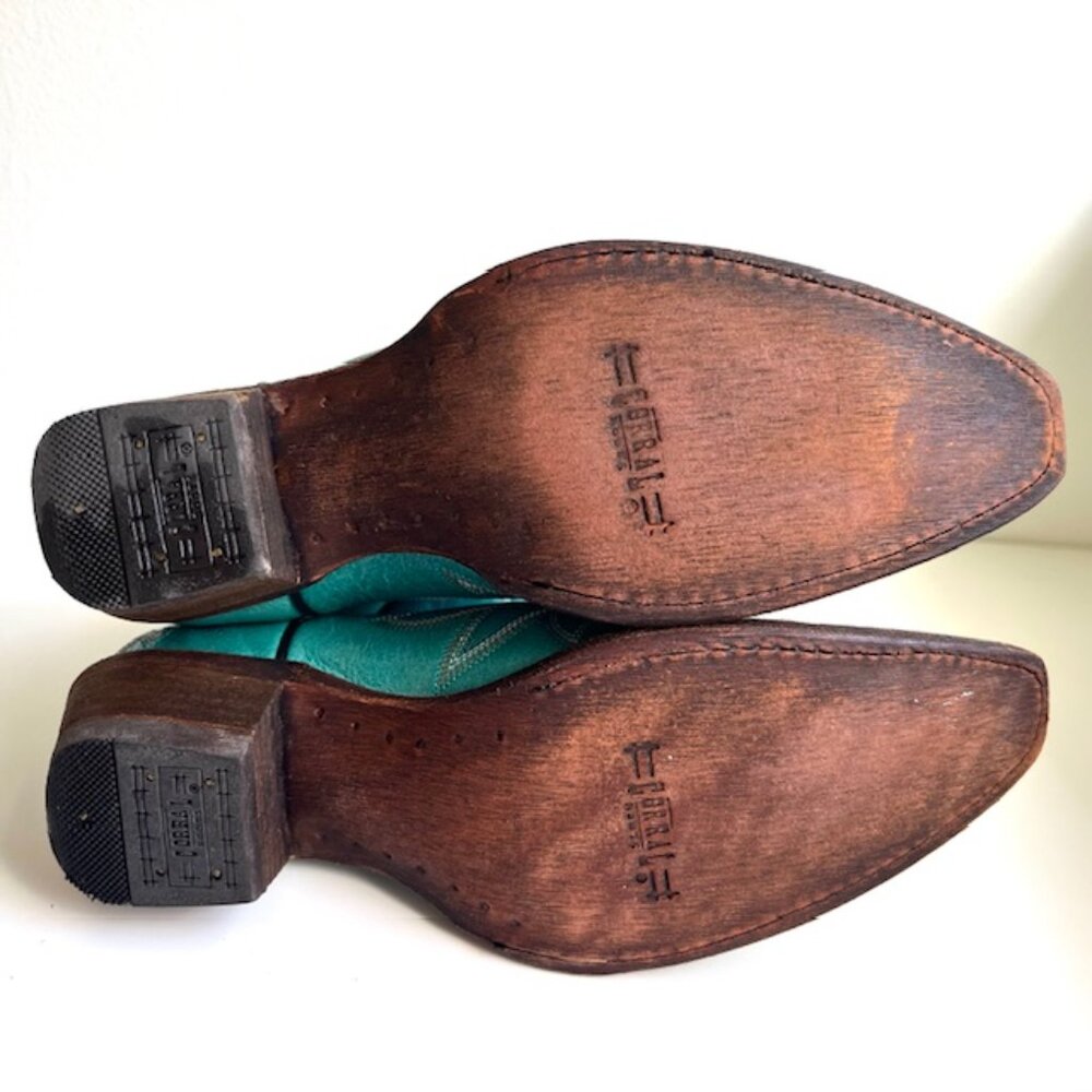 Corral Hand-crafted Embroidered Leather Cowboy Boots in Teal | Women's Size 6 - Picture 8 of 10